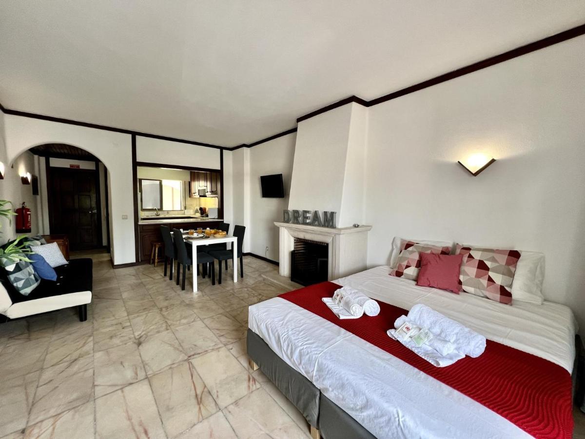Albufeira Central 3 With Pool By Homing Екстер'єр фото